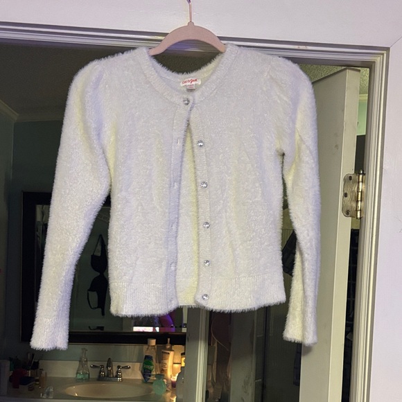 Girls  White Fuzzy Sweater - Picture 1 of 2